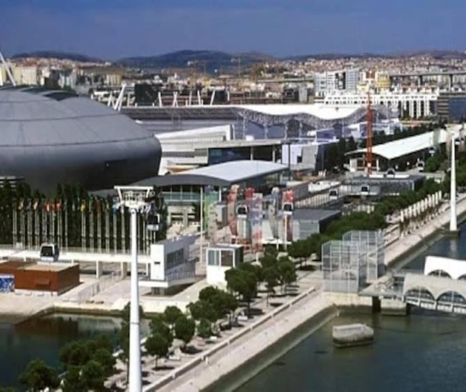 Parque Das Nacoes, Near Airport, Metro Station 리스본 외부 사진